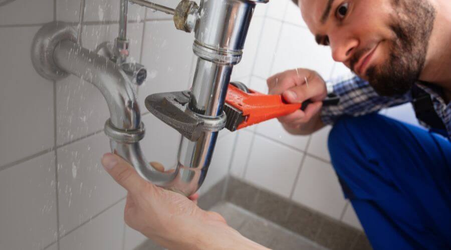 Expert burst pipe repair services in San Jose, IL